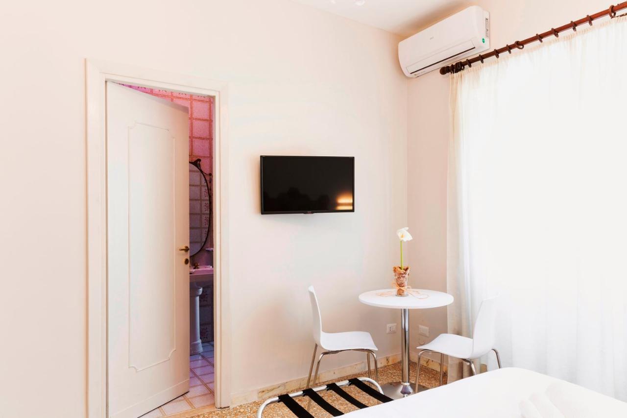 Roma Talenti Fucini B&B Dış mekan fotoğraf